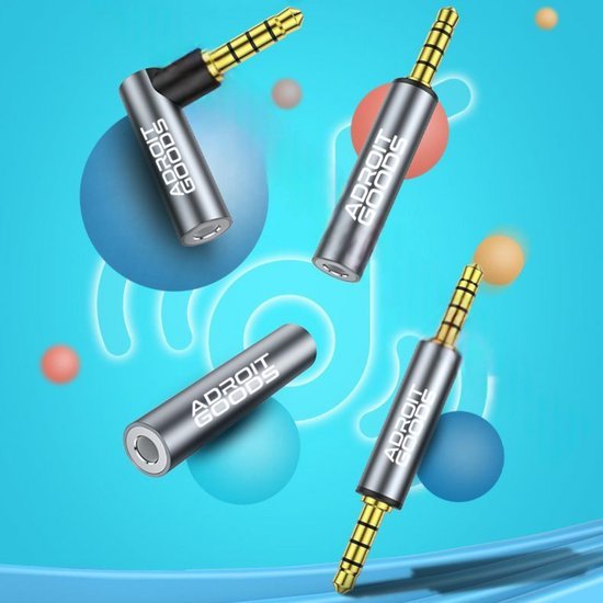 Vier zilverkleurige hoekige en rechte audioadapters met gouden 3,5 mm stekkers op blauwe achtergrond