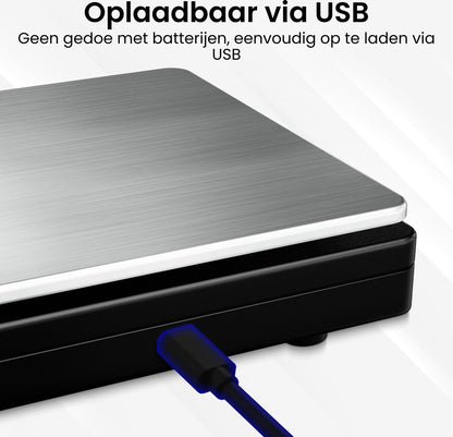 USB-kabel aangesloten op een slank, rechthoekig apparaat met metalen bovenkant voor opladen