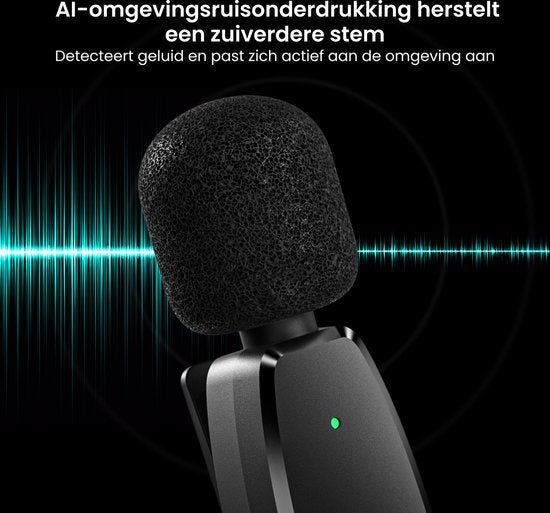 Zwarte microfoon met schuimkap en groene indicatielamp voor geluidsonderdrukkingstechnologie