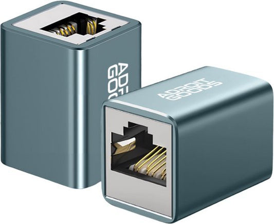 twee metalen RJ45 netwerkaansluitingen met een blauwe behuizing en AdroitGoods logo
