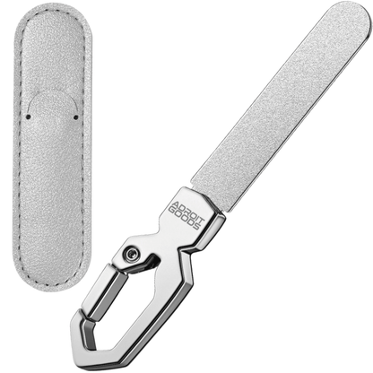 RVS Nagelvijl Sleutelhanger - dubbele korrel, ultradun design, premium staal, 220-grit precisieslijping, draagbaar & duurzaam - Met opberghoes - AdroitGoods