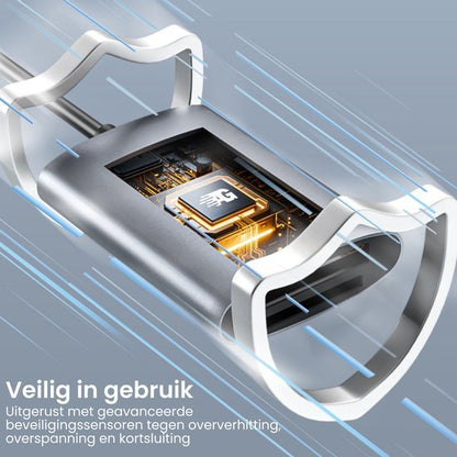 Close-up van een modern beveiligingssysteem met interne elektronische componenten en ventilatieontwerp