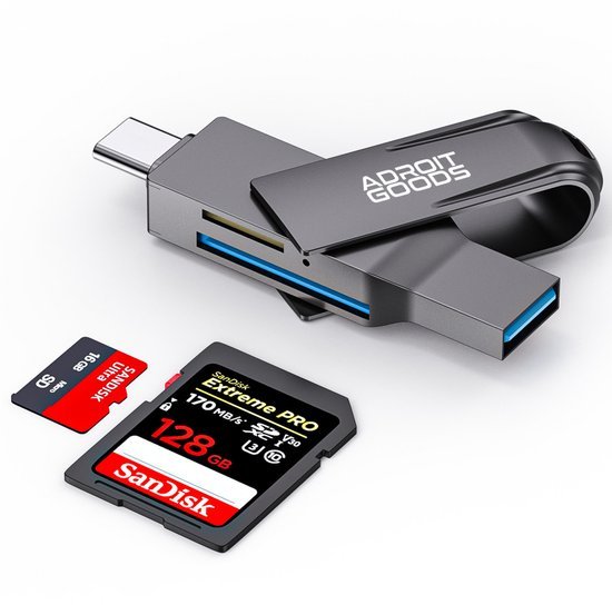 USB-C kaartlezer met AdroitGoods logo en SanDisk geheugenkaarten van 16GB en 128GB