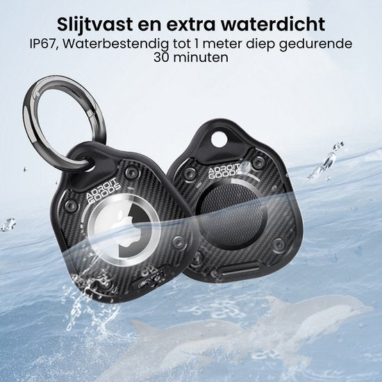 Twee zwarte waterdichte en slijtvast beschermhoezen met sleutelring, deels onder water gestuurd